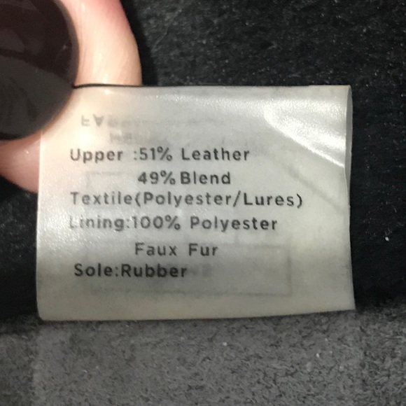 Toms women’s gray suede boot - Picture 10 of 16